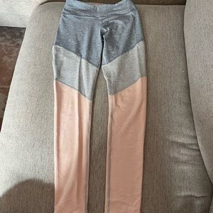 NEVER WORN Outdoor Voices Spring 7/8 Legging and Sports Bra Set